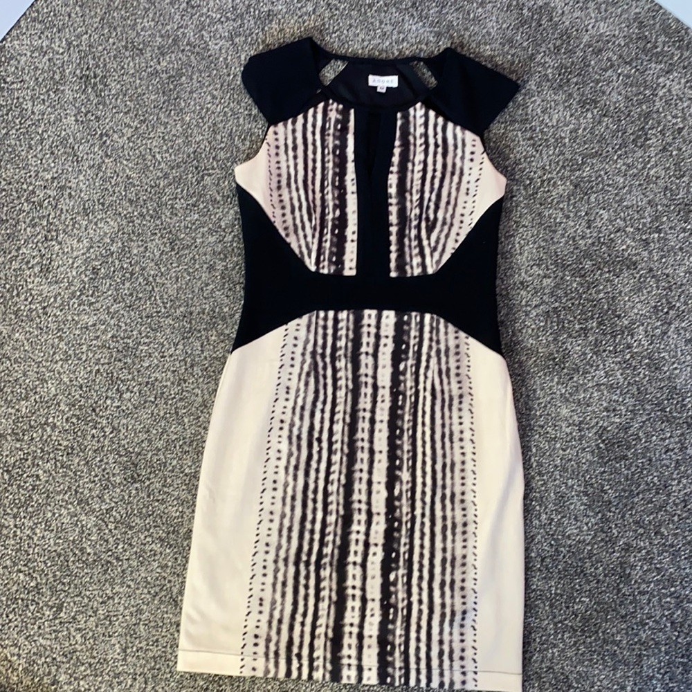 Super flattering dress